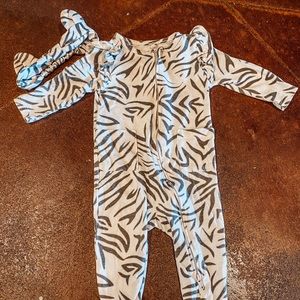 Jessica Simpson baby girl cat outfit